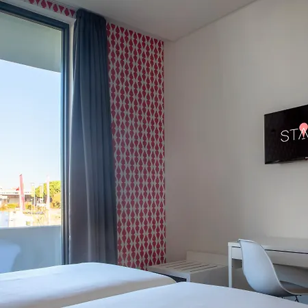 Lisboa Aeroporto فندق Portela (Loures)