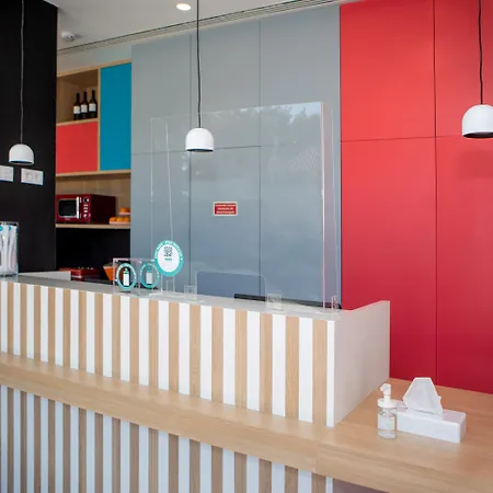 Lisboa Aeroporto فندق Portela (Loures)